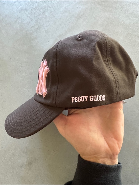 NWT PEGGY GOU NY CAP BROWN PINK main image 5